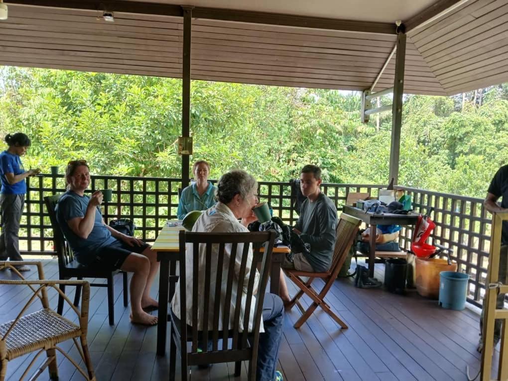 Mulu Tribal Homestay Zewnętrze zdjęcie