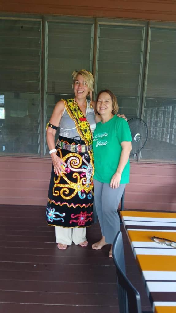 Mulu Tribal Homestay Zewnętrze zdjęcie